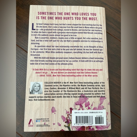 It Ends With Us by Colleen Hoover - Picture 2 of 2